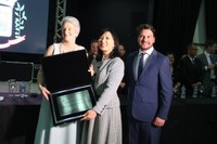 PRESIDENTE DO TJ-PR, LIDIA MAEJIMA, RECEBE TÍTULO DE CIDADÃ BENEMÉRITA DE ARAPONGAS