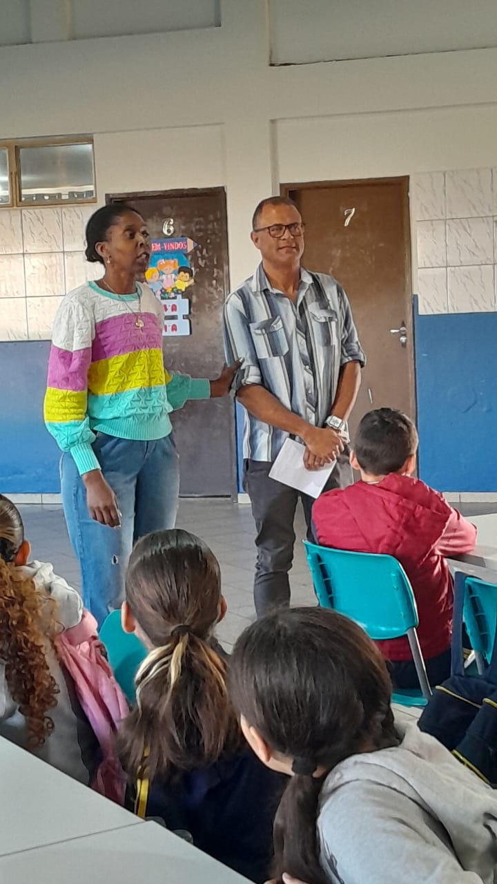 PROCURADORIA DE DEPENDENTES QUÍMICOS LEVA INFORMAÇÕES A ALUNOS DA ESC. MUN. DR. ANTONIO GRASSANO JÚNIOR