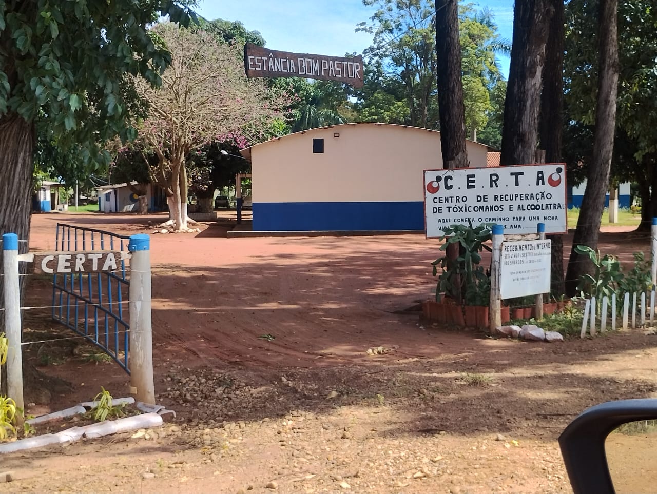 VEREADOR VISITA CENTRO DE RECUPERAÇÃO DE DEPENDENTES QUÍMICOS E ALCOÓLATRAS EM NOVA LONDRINA