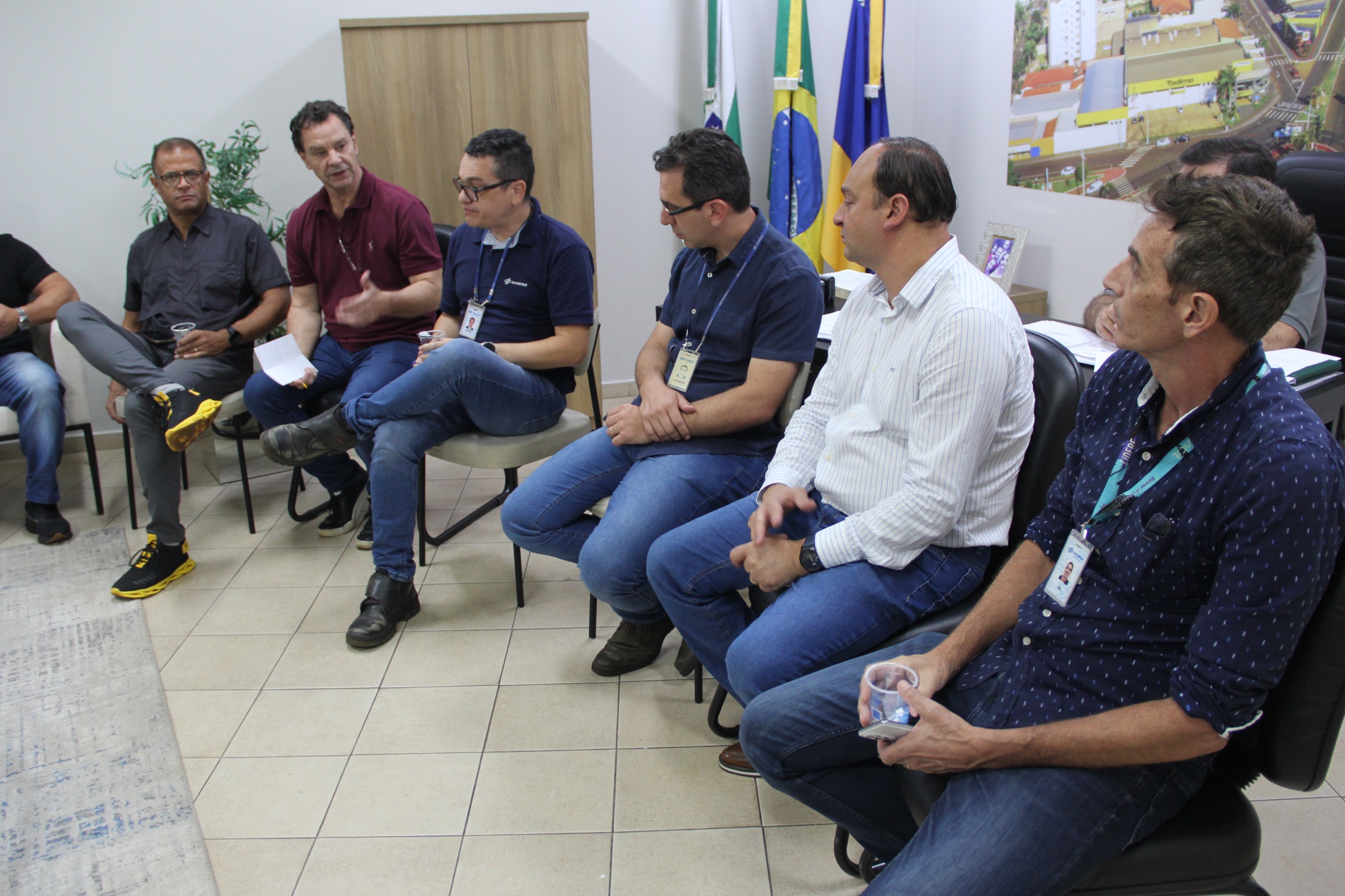 VEREADORES COBRAM SANEPAR SOBRE A RECORRENTE FALTA DE ÁGUA NA CIDADE – DIRETORES EXPLICAM